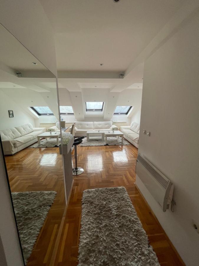 Casa Gialla Free Parking Sarajevo Buitenkant foto